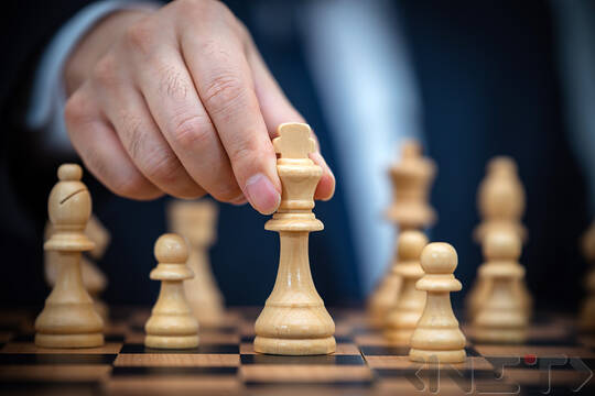Leadership: 10 Principles for Success from John Hennessy