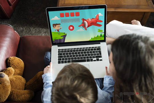 Why enrol your child in an e-school?